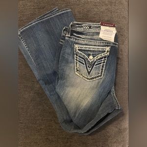 Vigoss Legacy Stretch Boot Cut Jeans NWT. Heritage Fit